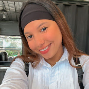 Meet your Posher, Merling azucena